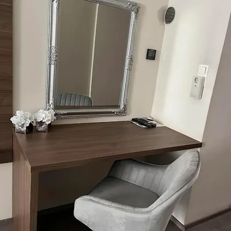 Free Parking And A Well Designed Cozy Flat * Budapest